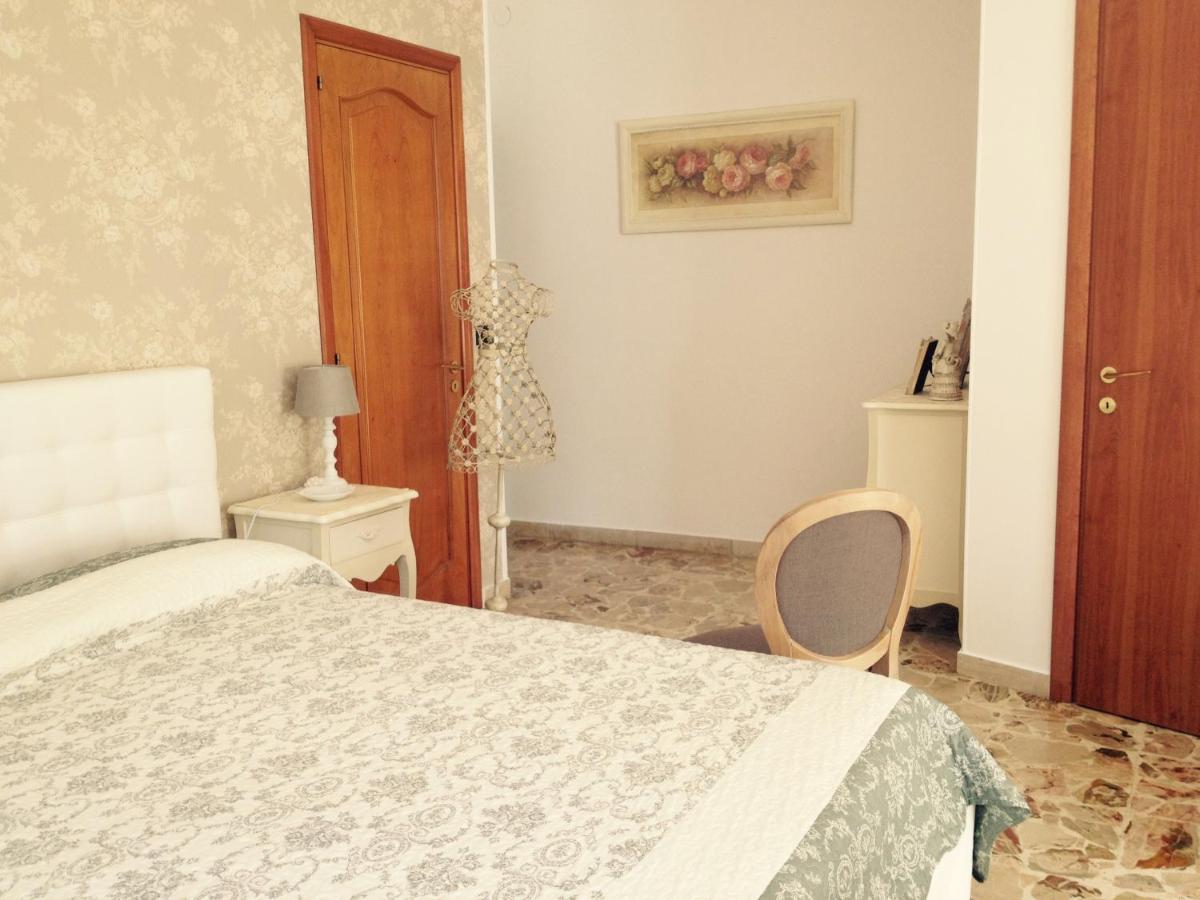 Il Piccolo Attico Bed and Breakfast Caltagirone Exteriör bild