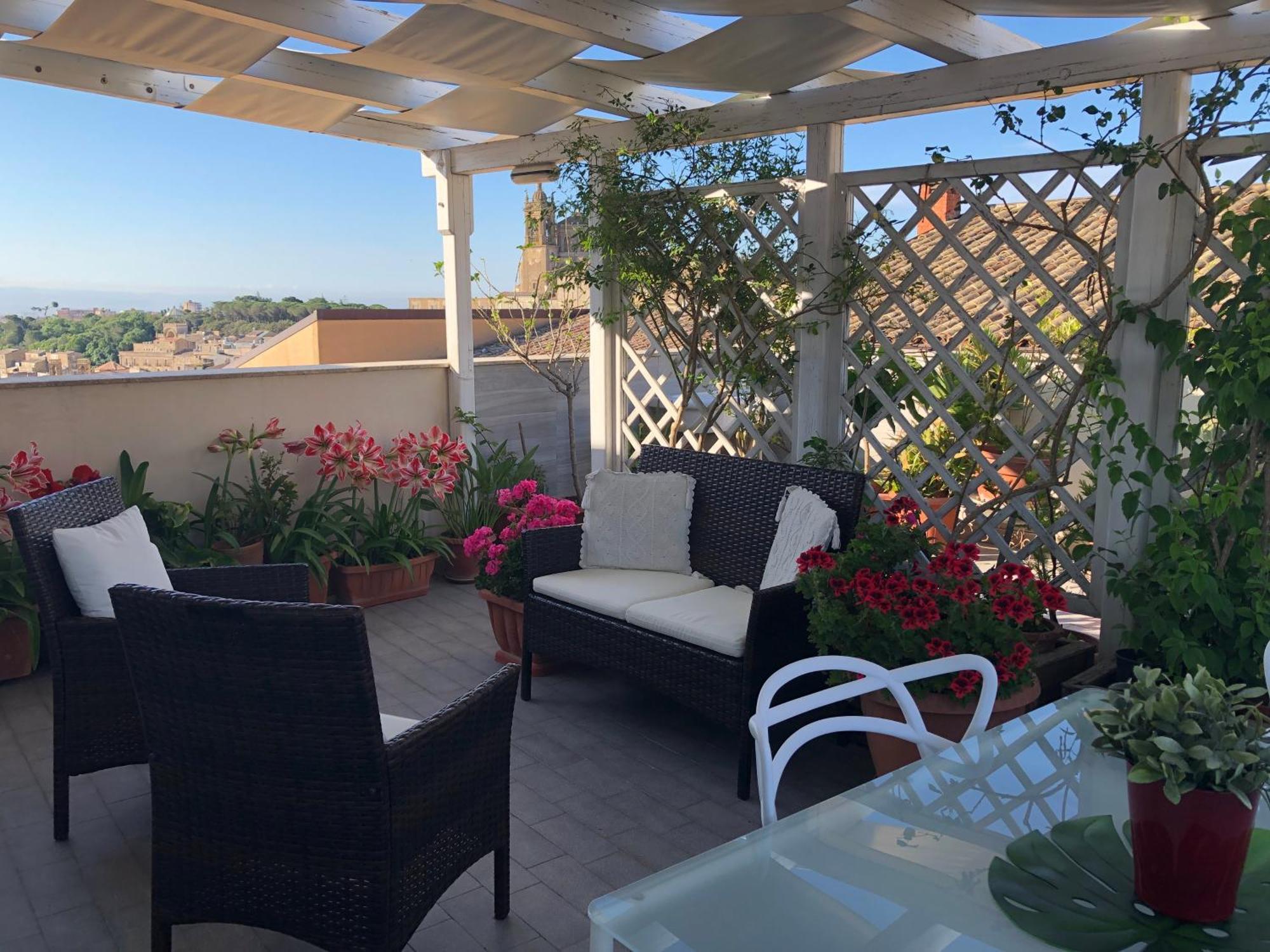 Il Piccolo Attico Bed and Breakfast Caltagirone Exteriör bild