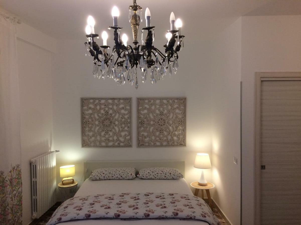 Il Piccolo Attico Bed and Breakfast Caltagirone Exteriör bild