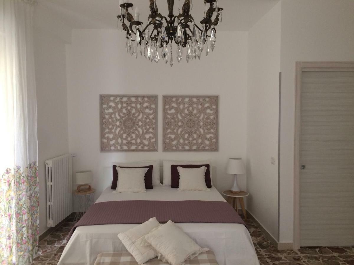 Il Piccolo Attico Bed and Breakfast Caltagirone Exteriör bild